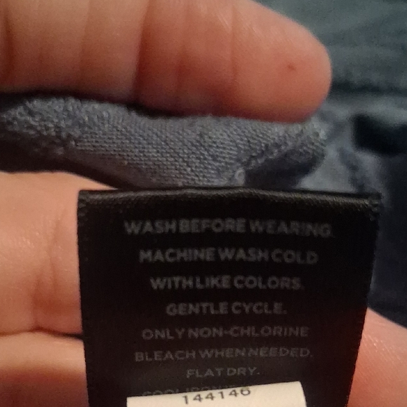 Simply Vera Vera Wang Denim Blue Knit Top - Picture 6 of 6